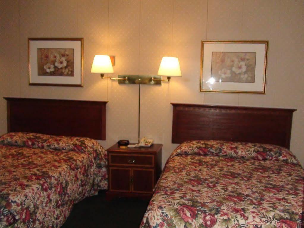 Highlander Inn Rutland Extérieur photo