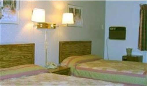Highlander Inn Rutland Extérieur photo